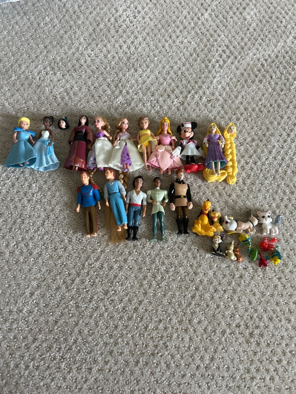 30 piece Disney Polly Pocket set